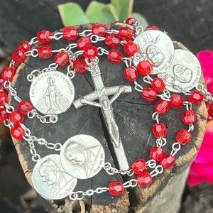 Vintage Red Beaded Rosary – Pope John Paul II Medallions